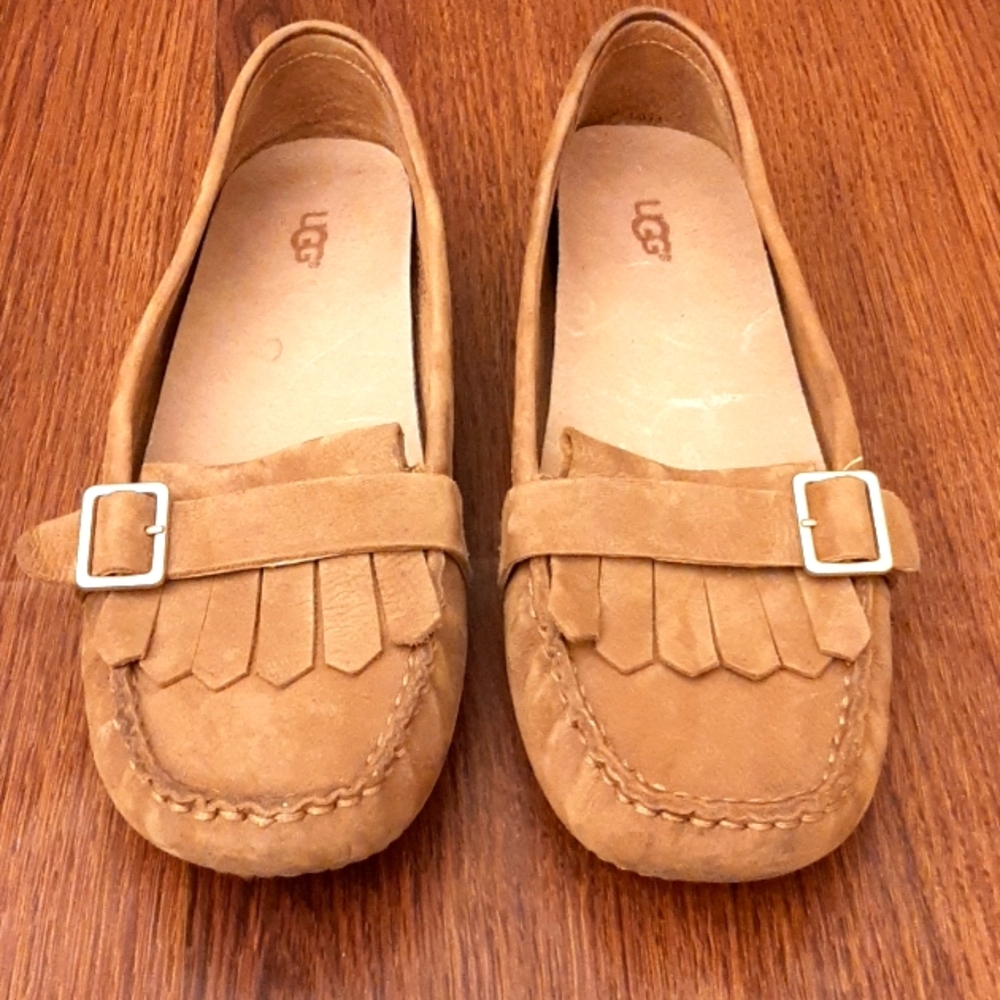 UGG